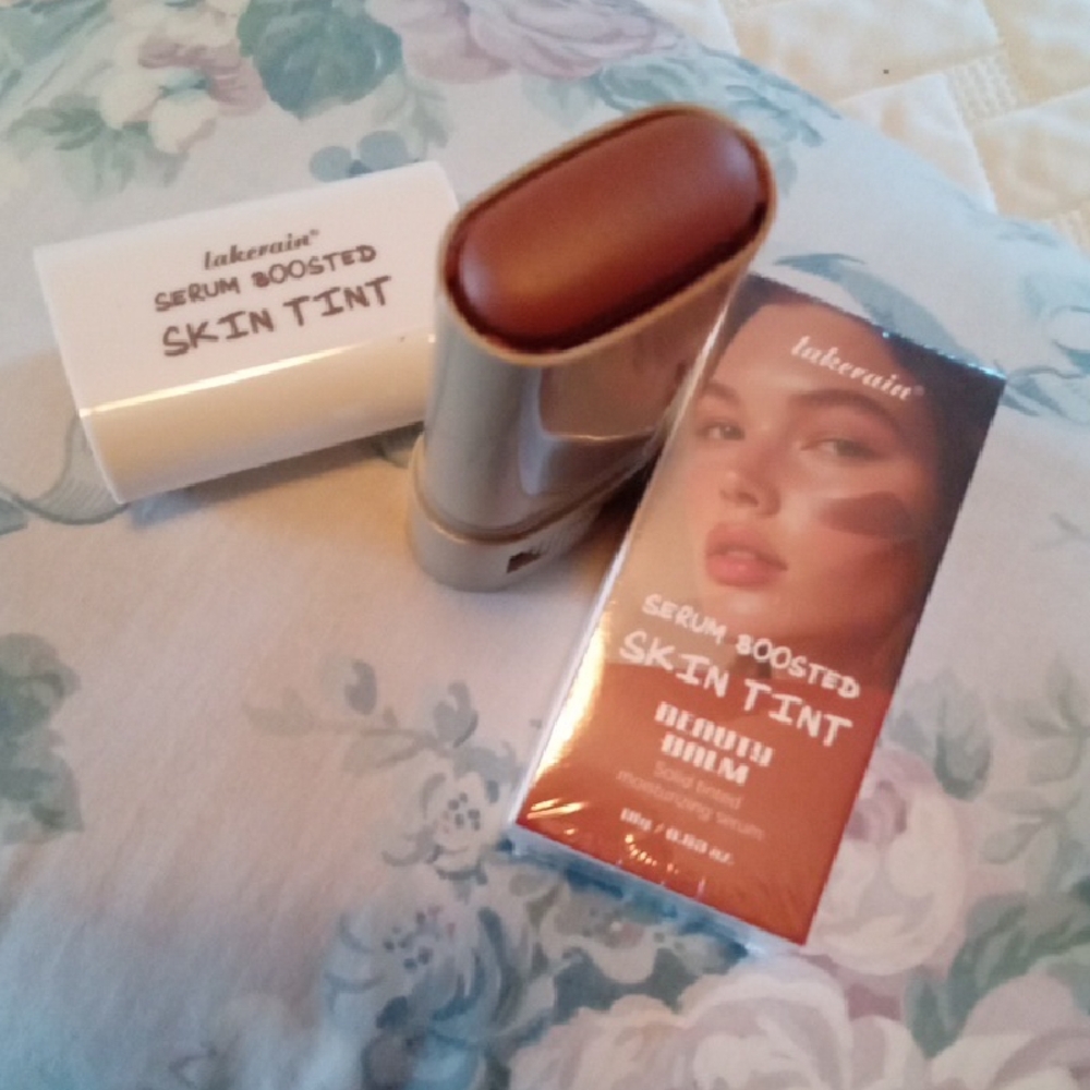 Serum Boosted Skin Tint - Medium Brown